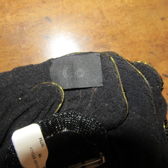 NWT CO $315 large statement brooch / pin black gold sequins beads - Picture 4 of 7